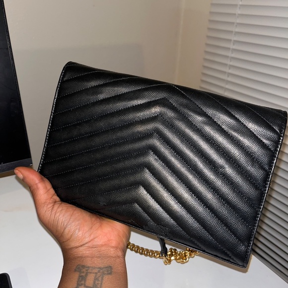Cassandre Envelope Chain Wallet in Grain De Poudre Leather - Picture 5 of 9